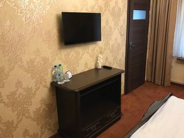 Фото номера Двухместный номер с 1 кроватью Отель Hotel Restauracja Willa Radwan г. Aleksandrów Kujawski 5